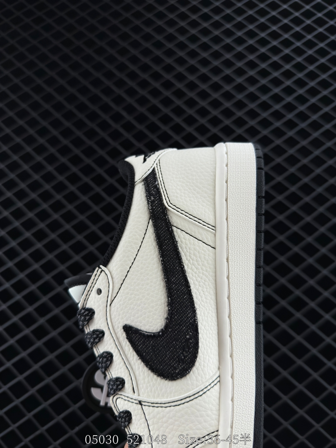 Nike Air Jordan 1 x Travis Scott AJ1